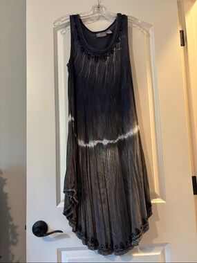 Sleeveless Free Size Asymmetrical Tie-Dye Swing Dress in Black, w sequins